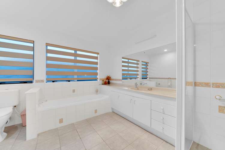 21 Lothian Brae Wattle Downs_10