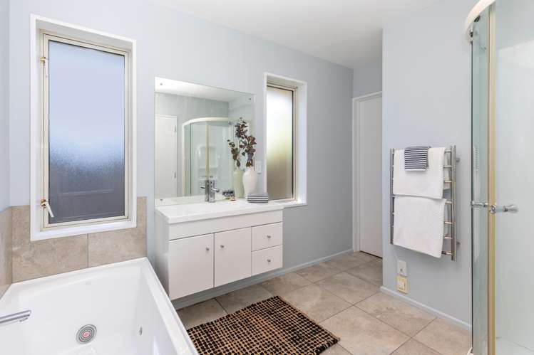 6A Cardiff Avenue Somerfield_14