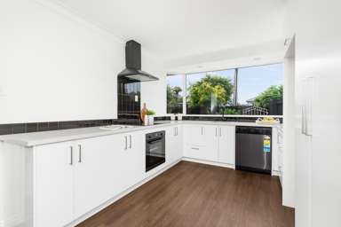 1/145 Simeon Street_1