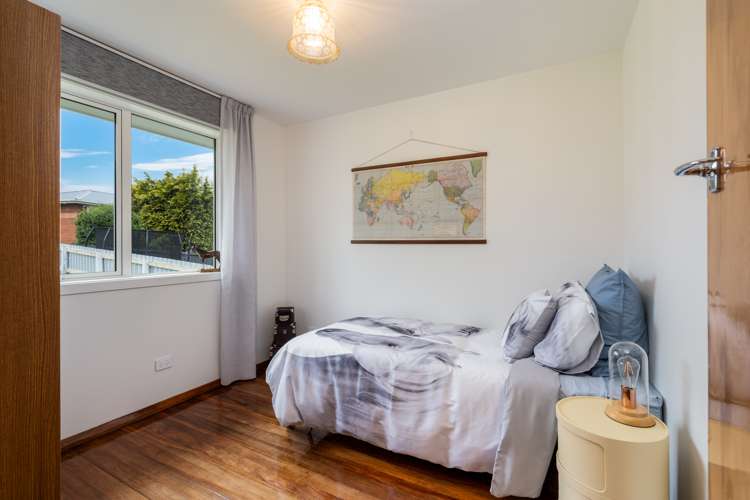 25 Gilkison Street Halfway Bush_16