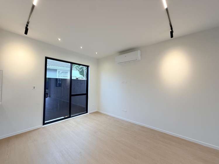 Lot 2/23 Wanaka Place Pakuranga Heights_9