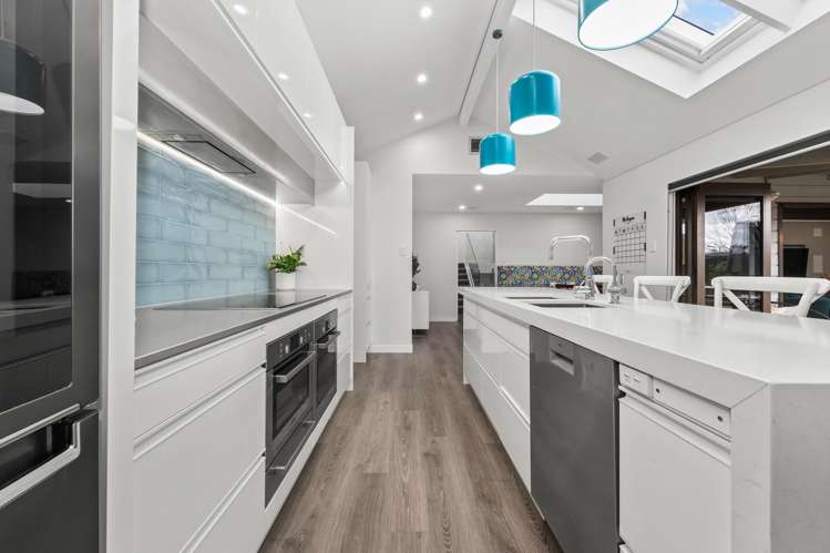 7 Kew Grove Raumati Beach_4