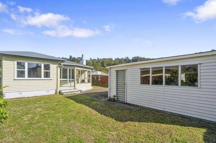 20 Hanson Grove Stokes Valley_13