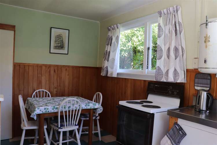 2313 Queen Charlotte Drive Anakiwa and Surrounds_5