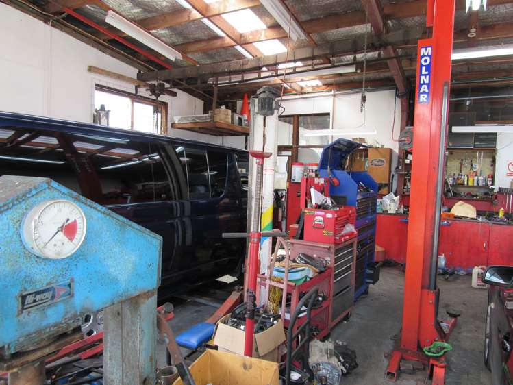 136 South Road Spotswood_2