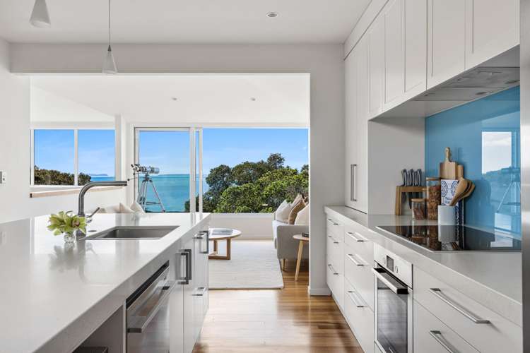 25 Whitby Crescent Mairangi Bay_5
