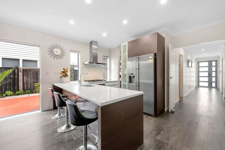 54 Springside Drive Flat Bush_6