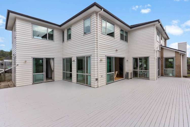 16 Oak Bark Drive Schnapper Rock_19