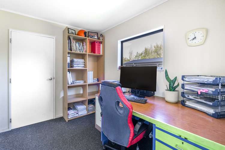 99 Black Road Otatara_9