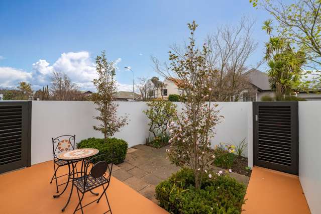 7/18 Rastrick Street Merivale_2