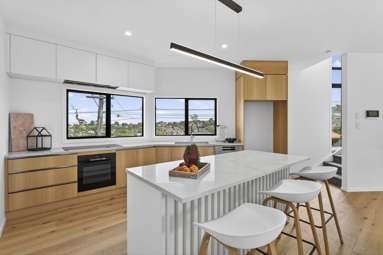 1-12/4-6 Riddell Road_3