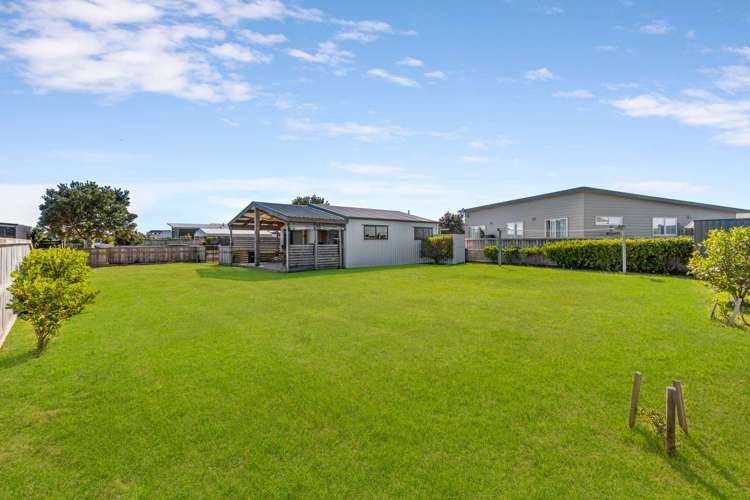 184 Ngaio Drive Matarangi_18