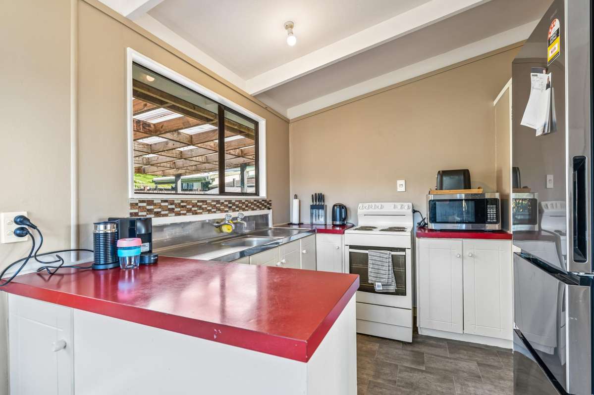 102a Tauroa Street_1