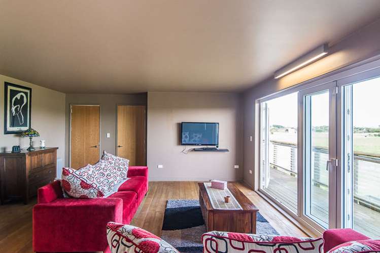 37 Sandown Road Te Horo Beach_6