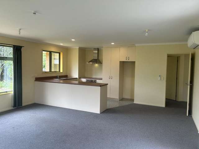 18 Whiting Drive 11199_2