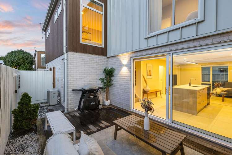 4/49 Marine Parade North New Brighton_11