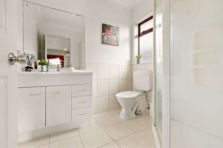 1 Les Fisher Place Pukekohe_10