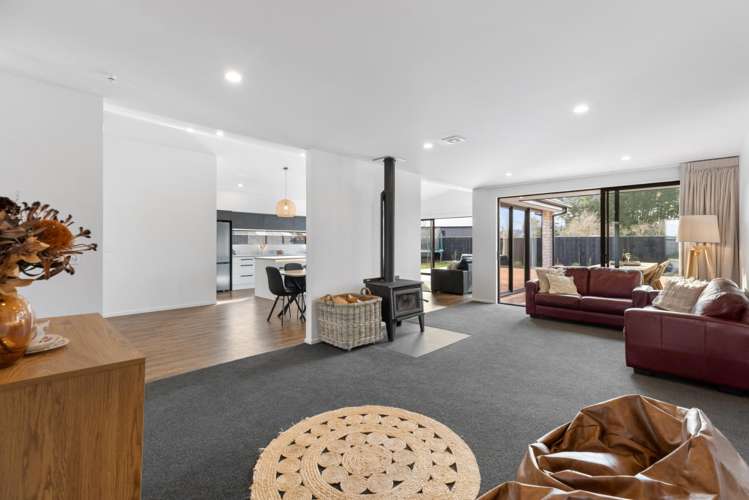 39 Plover Avenue Amberley_12