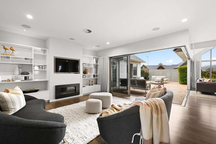77 Baxter Michael Crescent Cambridge_11