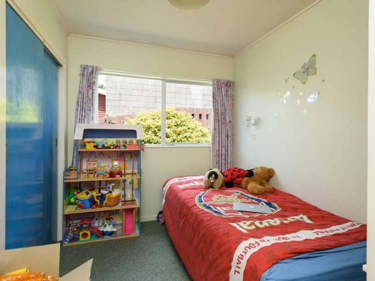 3 Hillview Crescent Paparangi_9