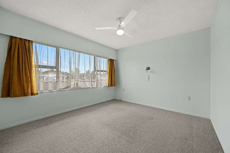 8 Sandalwood Drive Dinsdale_8