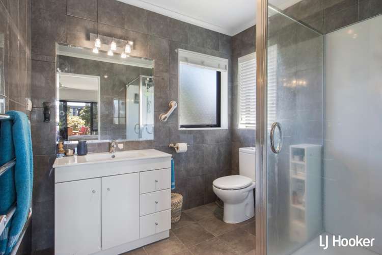 3 Athenree Heights Athenree_20