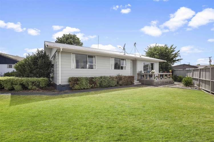 4 Elmwood Crescent Pukete_14
