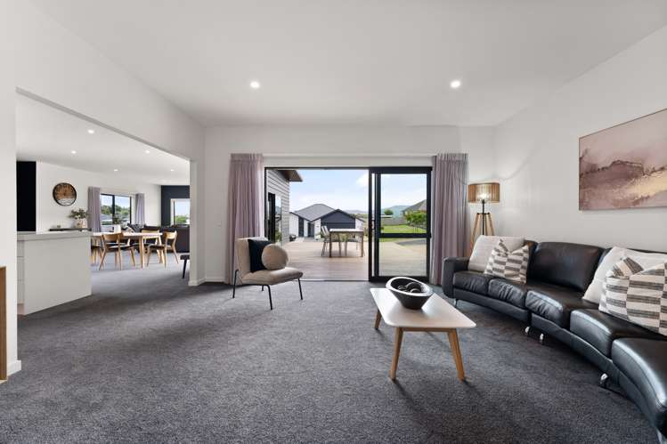 53 Heathfield Drive Mosgiel_12