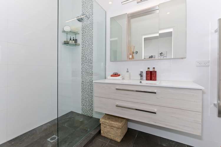 173 Grey Street Onehunga_13