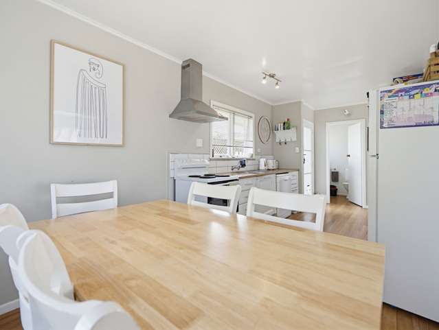 3 Joanna Place Deanwell_3