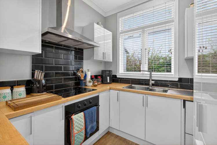 1A Miro Street Woburn_12