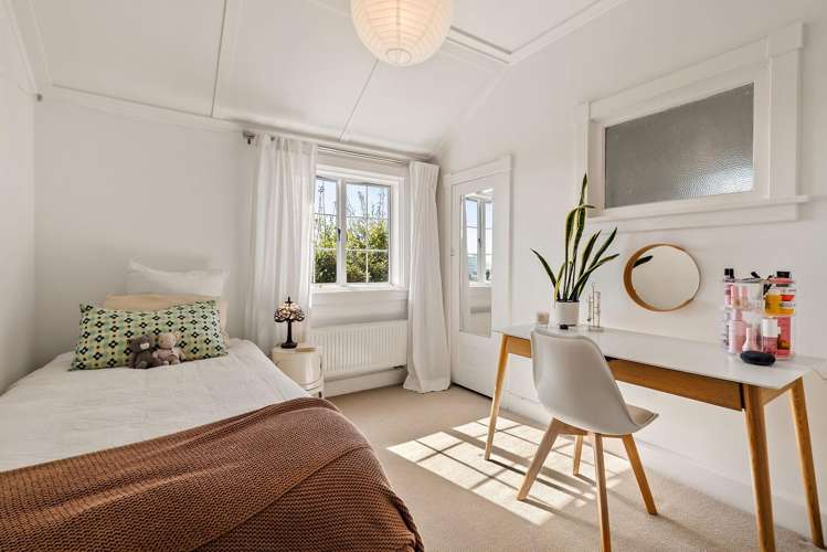 4 Manuka Terrace Eastbourne_16