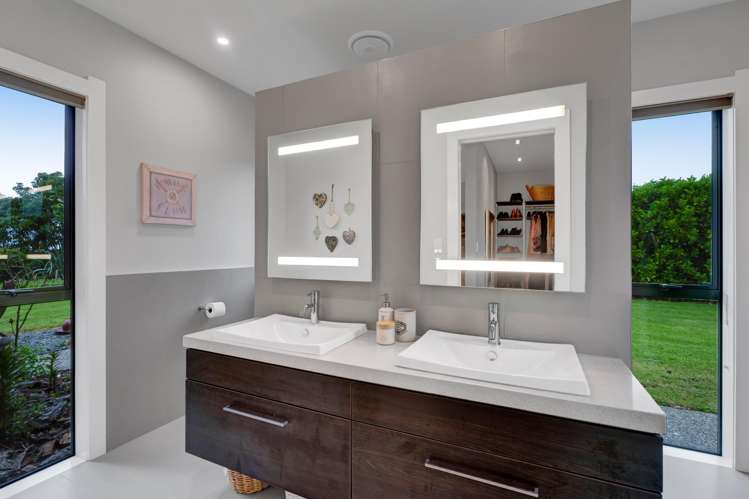 274 Lower Weld Road Oakura_16