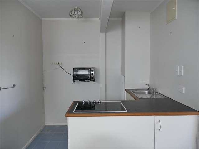 12A Rugby Place 11601_3