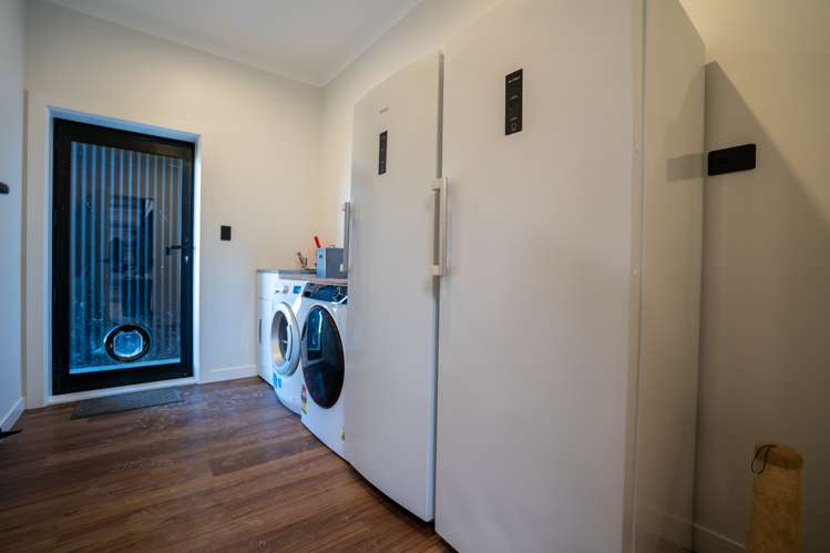 83 O'Shannessy Road Winton Surrounds_10