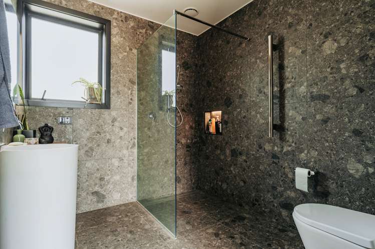 108 Kononi Road_5