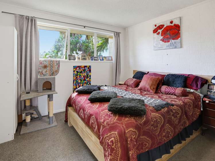 15b Saxbys Road Glenview_1