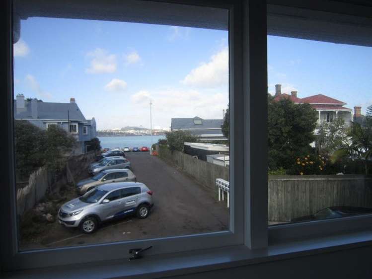 16/16 Queens Parade Devonport_8