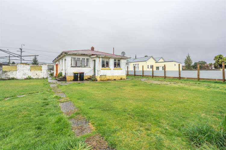 81 Main Street Mataura_15