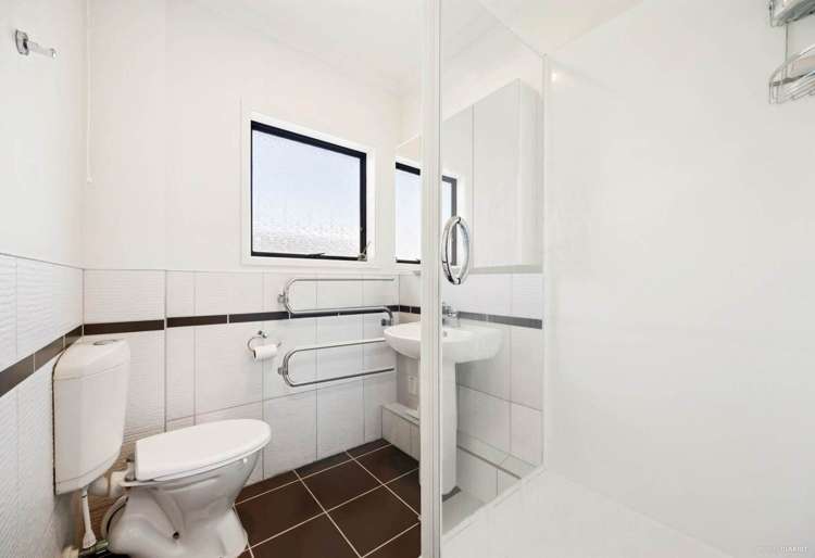 35 Luton Avenue Sunnyhills_12