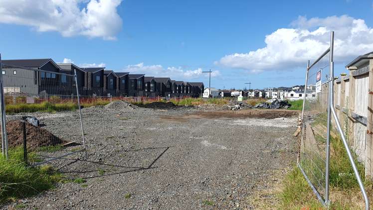 76 Symes Drive Red Beach_1