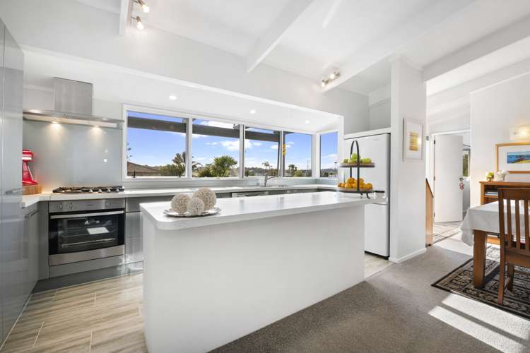 15 Jelas Road Red Beach_5