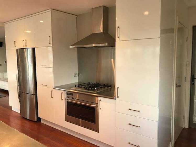 3 Churchill Road Murrays Bay_3