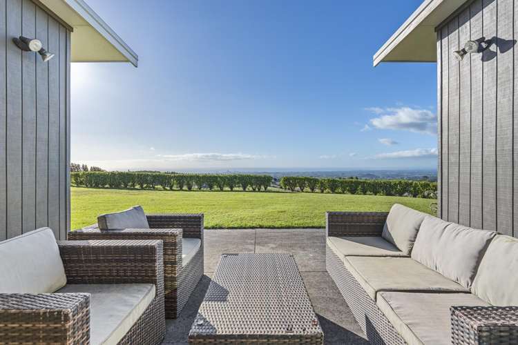1089 Plymouth Road Koru_24