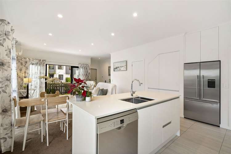 5 Frank Gill Road Hobsonville_12