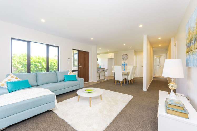 2a Newham Place Henderson_4