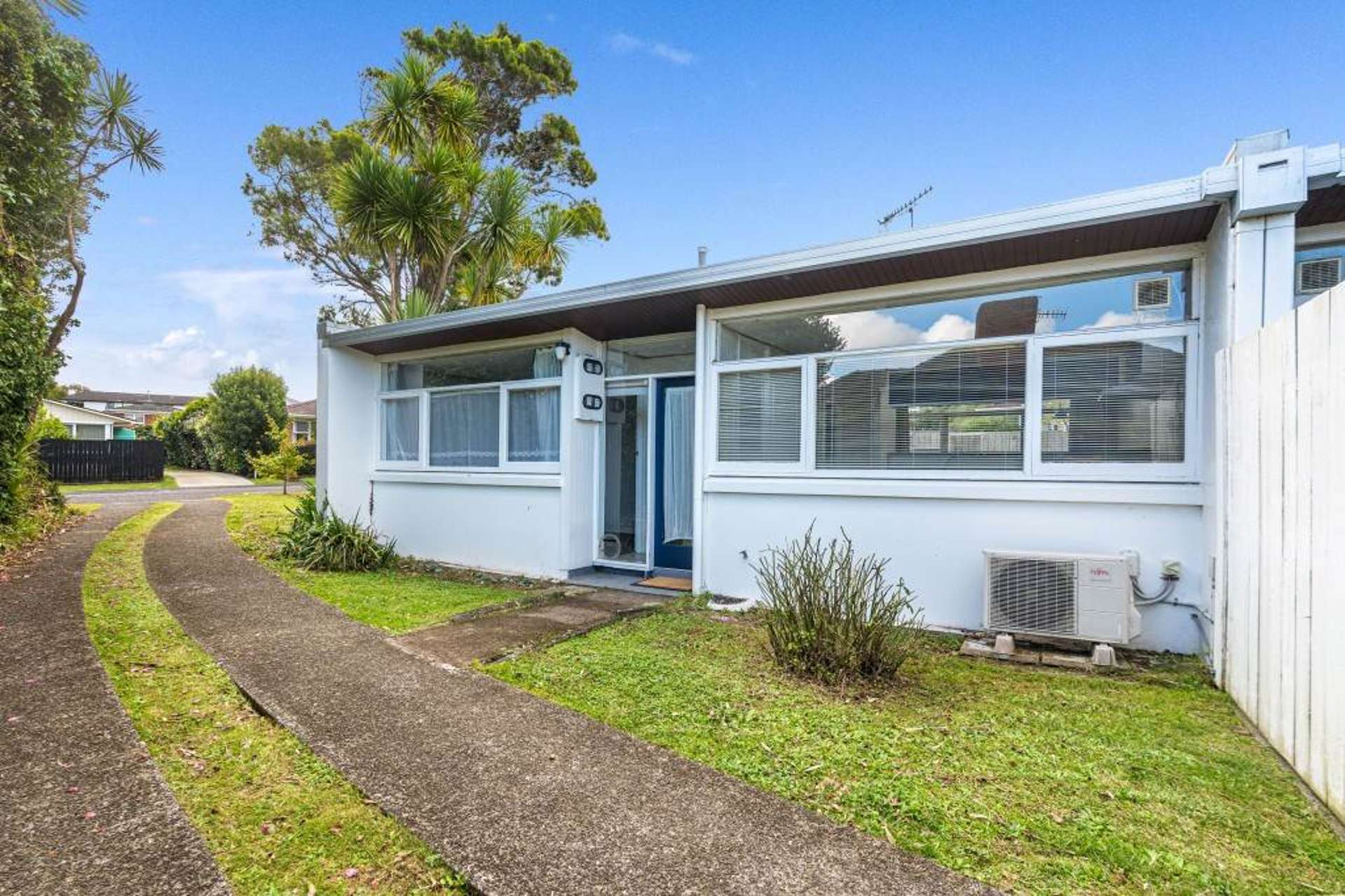 12a Evelyn Place Hillcrest North Shore City Houses for Rent One