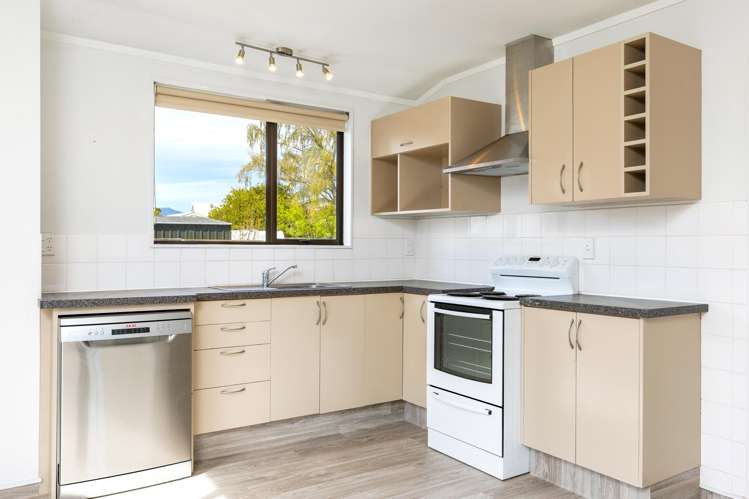 2/8 Eltham Road Blenheim_12