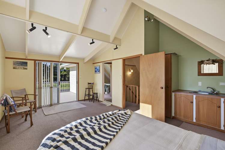85 Queen Street Waitara_23