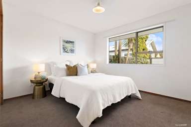 Unit 3/8 Gibson Road_4